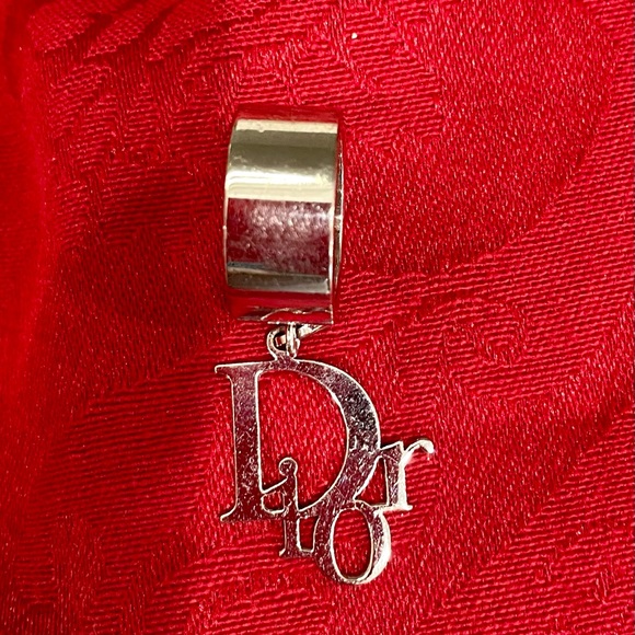 🆕 Dior Palladium Plated Logo Ring. Size 7 - Picture 2 of 10